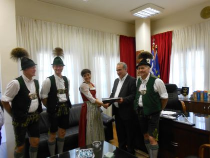 kleisoura-mera-mnimis2013-3