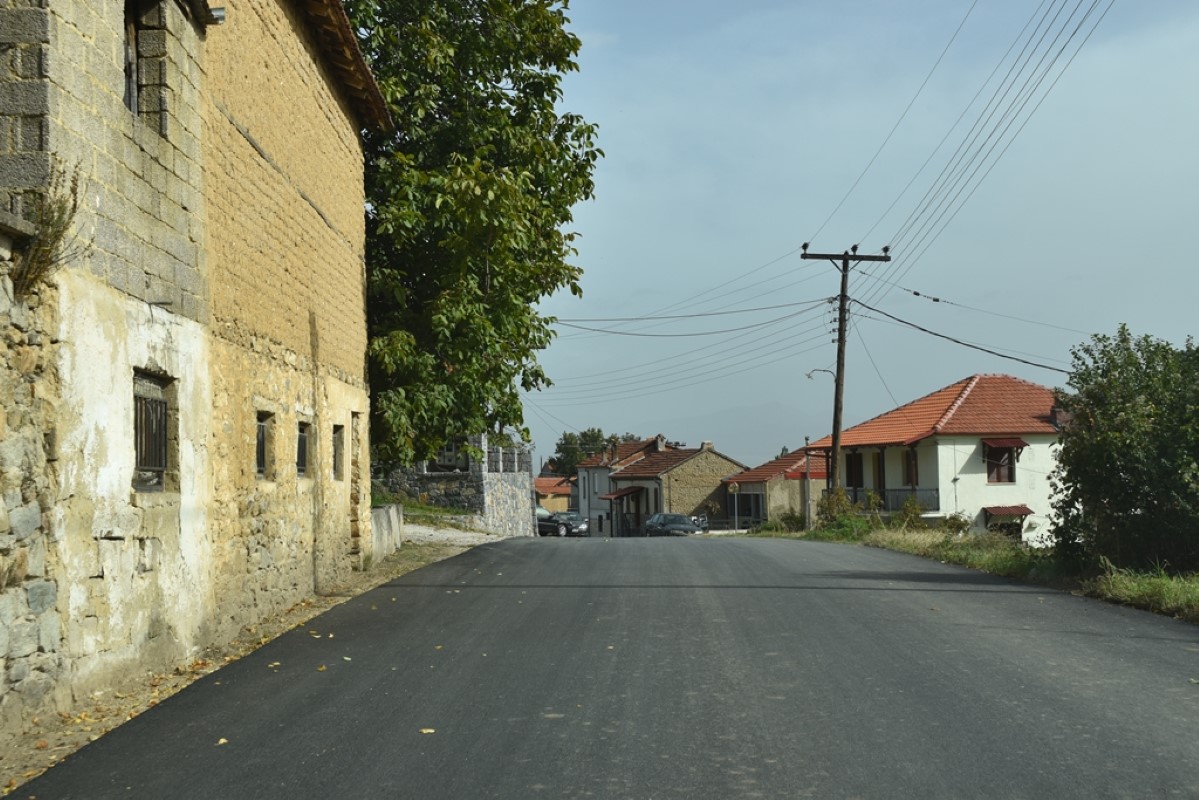 ασφαλτοστρώσεις σε κοινότητες του Δήμου Φλώρινας (6) (custom)