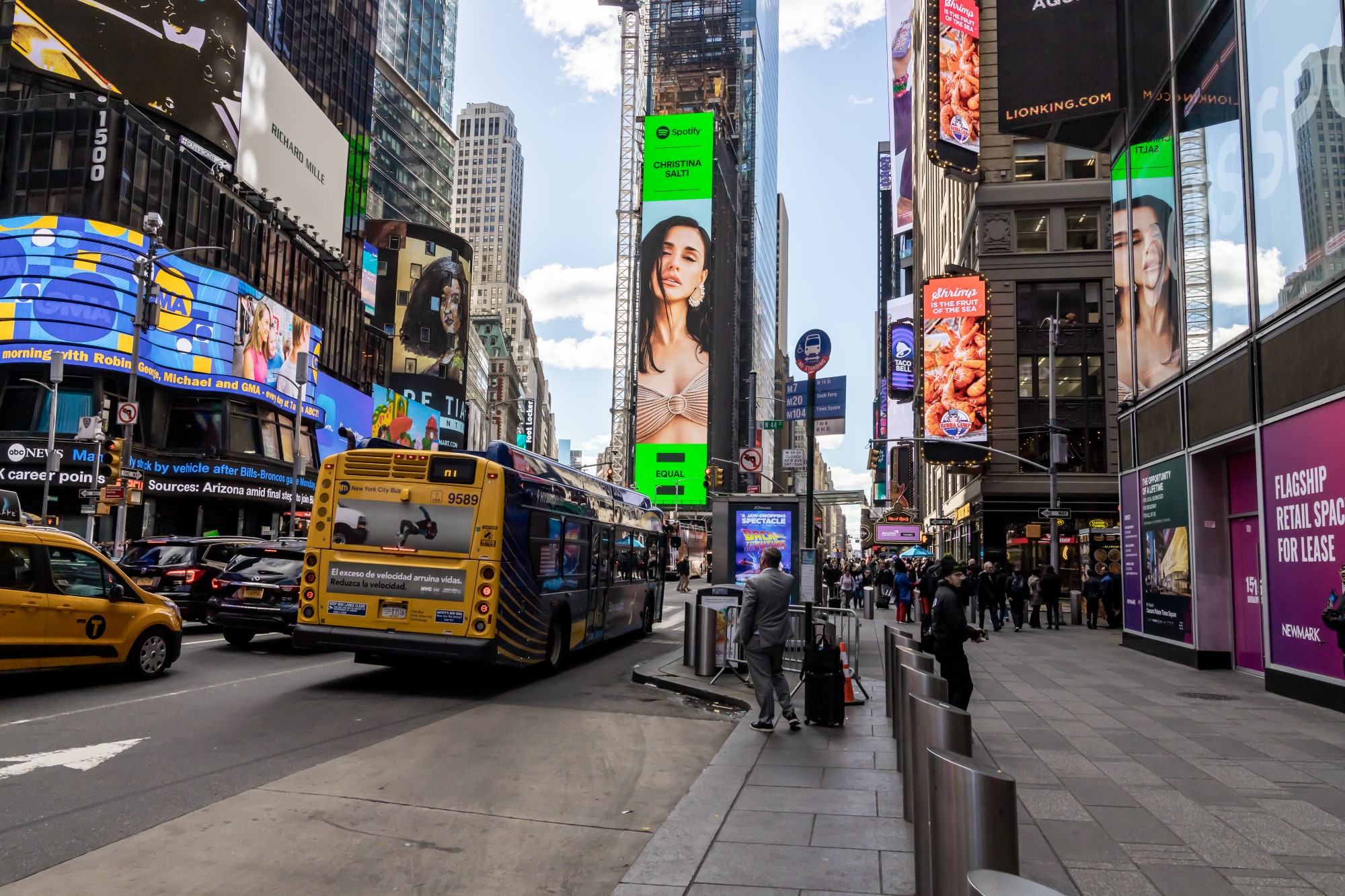 Εικόνα άρθρου Χριστίνα Σάλτη μπήκε σε Billboard στην Times Square