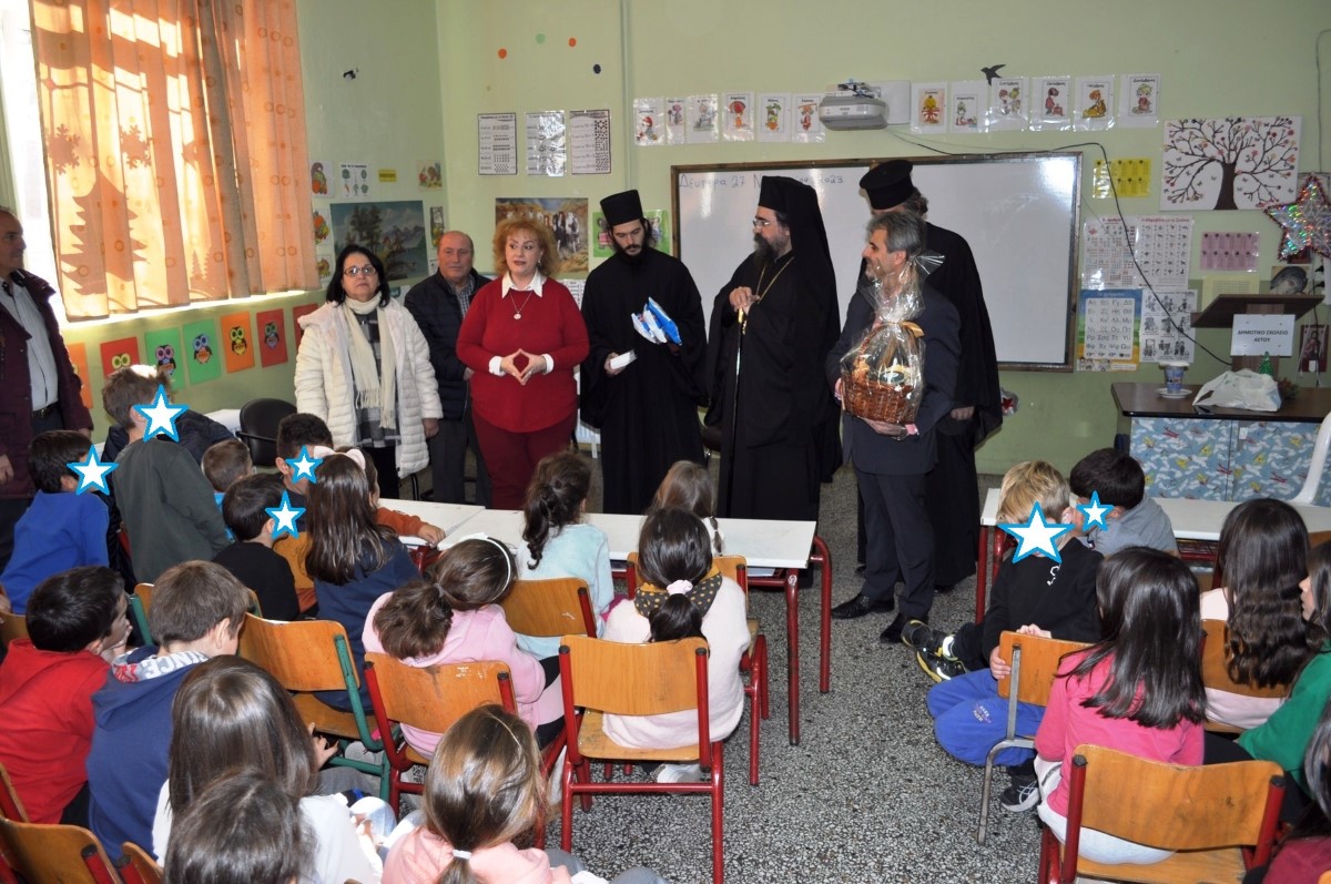 επισκεψη του Σεβασμιοτατου Μητροπολίτη Καστορίας στο Δημοτικό Σχολείο Αετού (11) (custom)