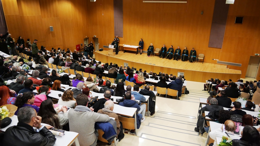 τελετή ορκωμοσίας των αποφοίτων του Τμήματος Οργάνωσης και Διοίκησης Επιχειρήσεων (6)