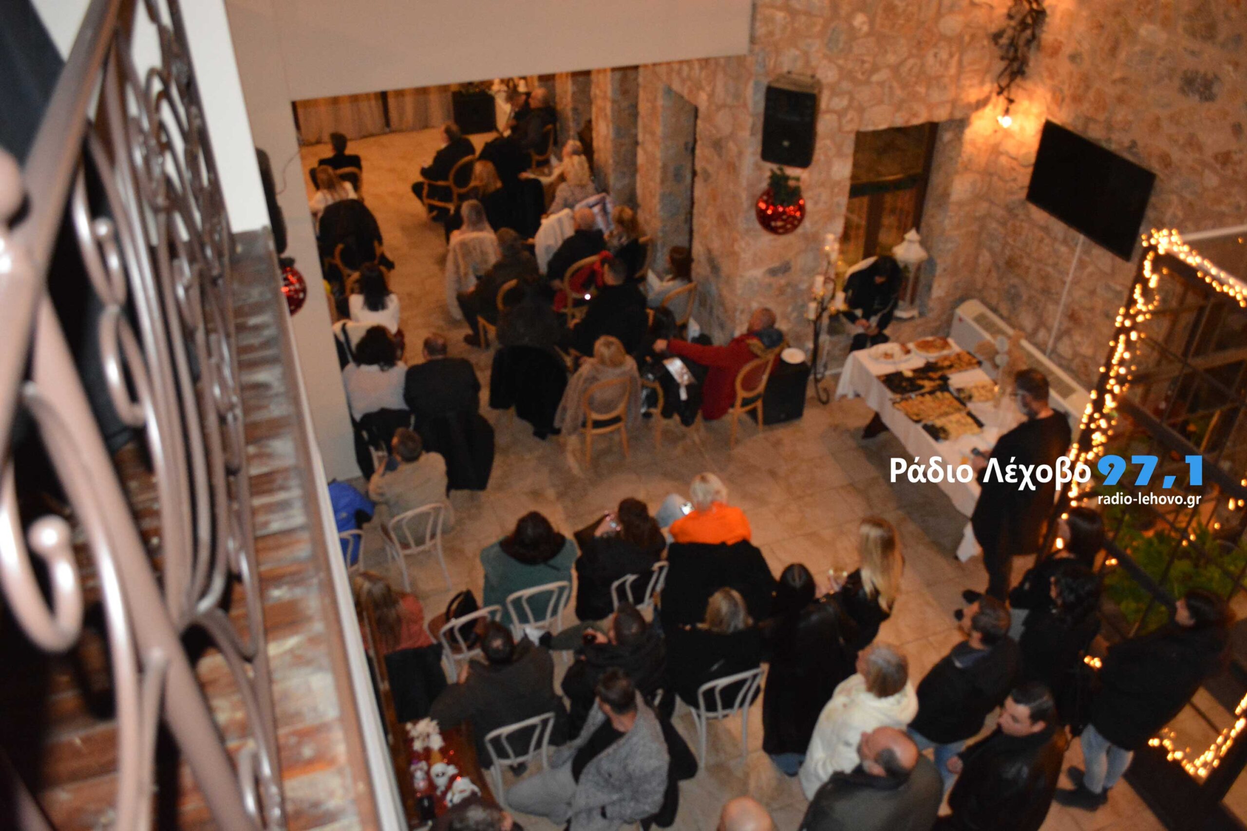 Epixeiroume Mazi Diafonidis 15