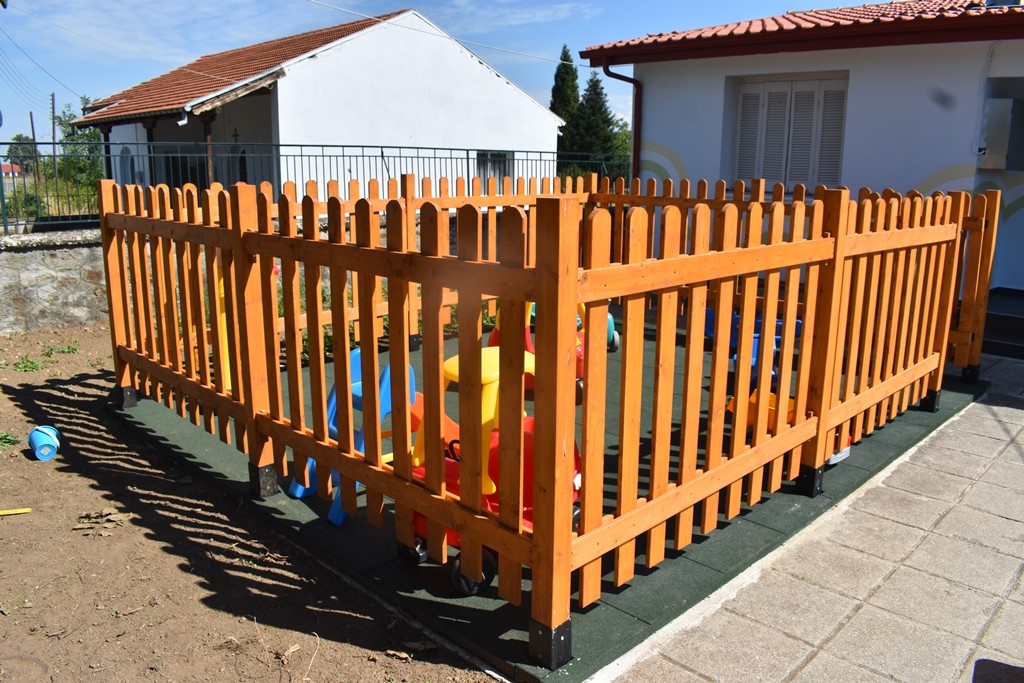 Dimos Florinas Paremvaseis Sxoleia (16)