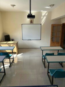 Exoplismos Koritsa 5